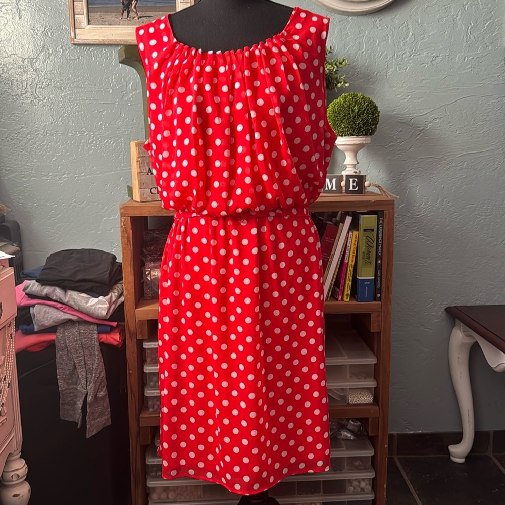 Woman’s size 16 GNW red polka dot dress WORN ONCE (828)